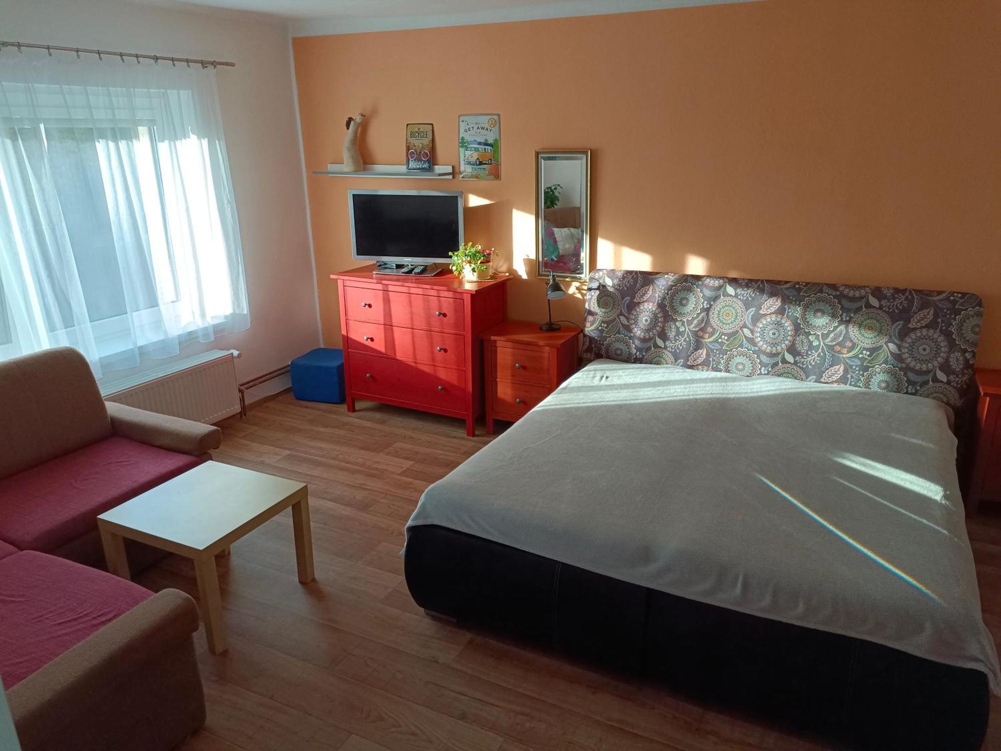 Apartman Za Lesem Cerveny Kostelec Exterior photo